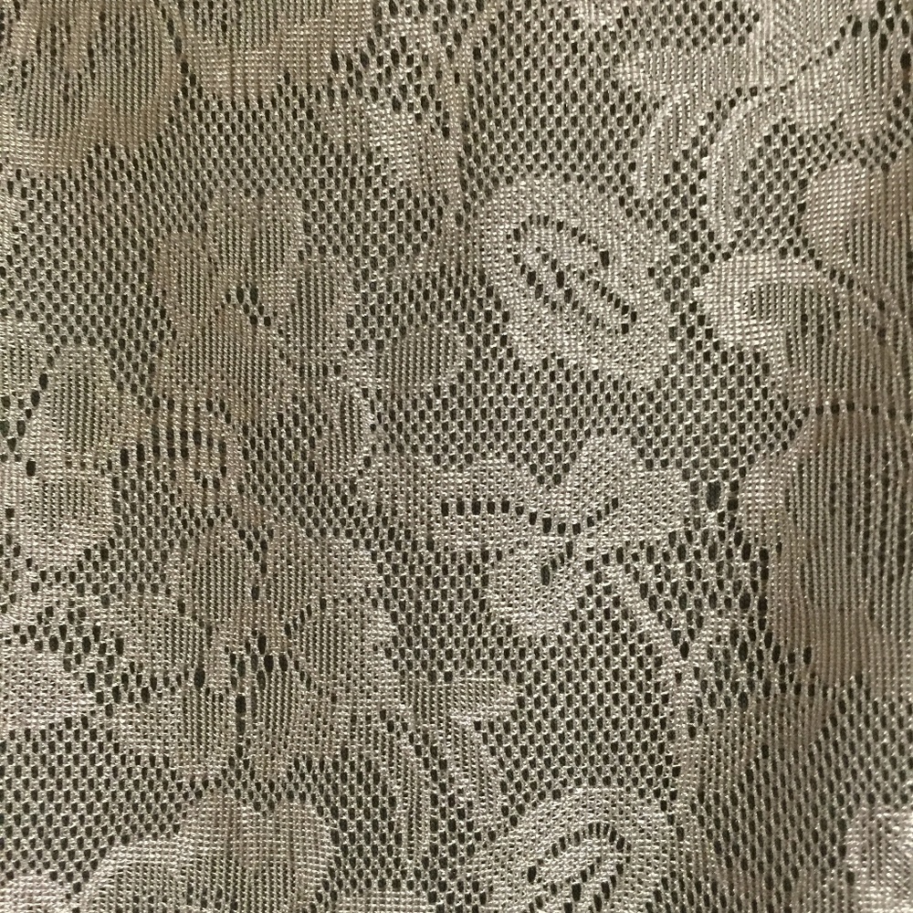 •Silver lace sleeveless skirted blouse